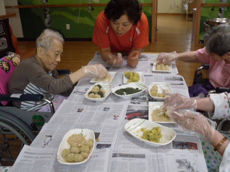 고구마로 만든 경단 맛!! 보셨나요？？